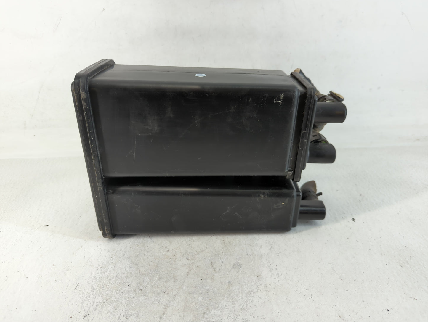 2014 Mazda Cx-9 Fuel Vapor Charcoal Canister - Oemusedautoparts1.com