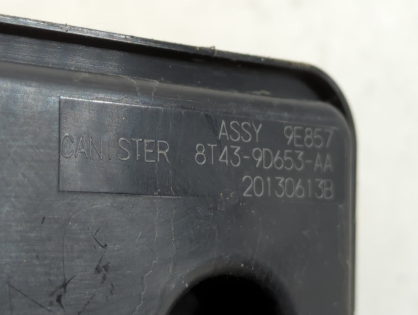 2014 Mazda Cx-9 Fuel Vapor Charcoal Canister - Oemusedautoparts1.com