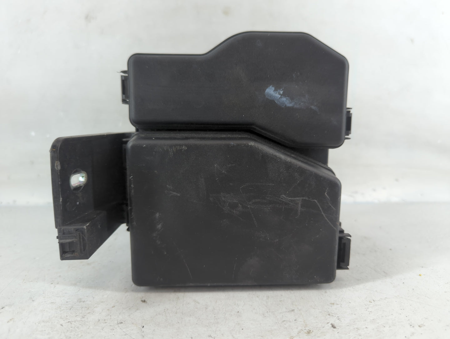 2013-2015 Mazda Cx-9 Fusebox Fuse Box Panel Relay Module P/N:TK21-66760 Fits Fits 2013 2014 2015 OEM Used Auto Parts - Oemus