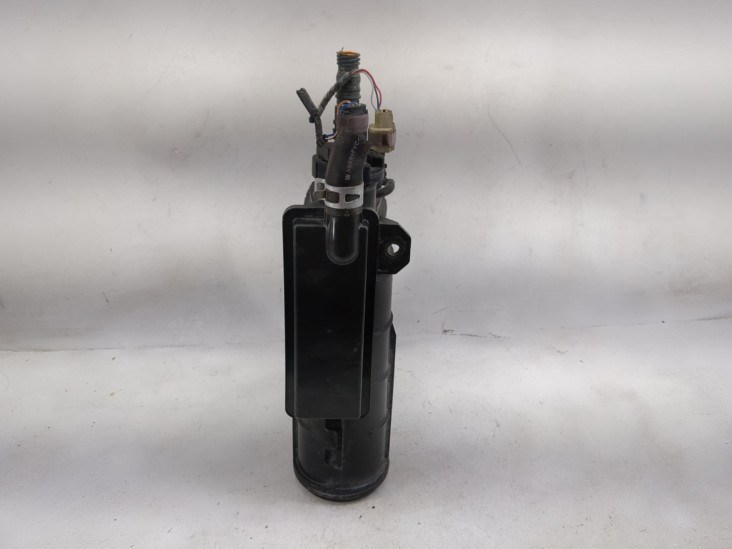 2014 Mazda Cx5 Fuel Vapor Charcoal Canister 1479240 - Oemusedautoparts1.com