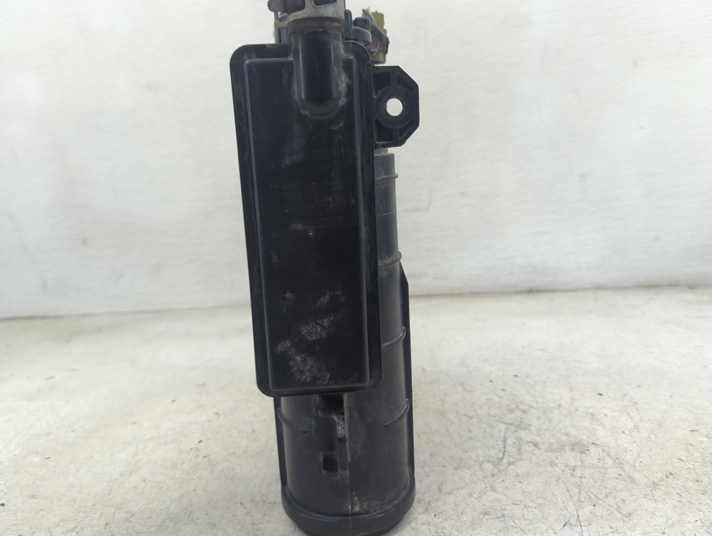 2014 Mazda Cx5 Fuel Vapor Charcoal Canister - Oemusedautoparts1.com