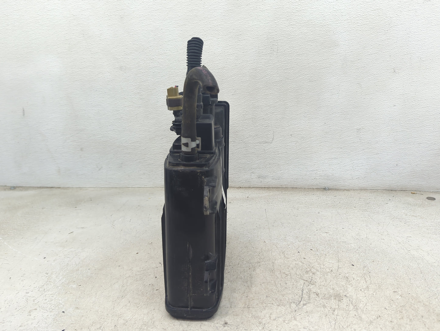 2014 Mazda Cx5 Fuel Vapor Charcoal Canister - Oemusedautoparts1.com
