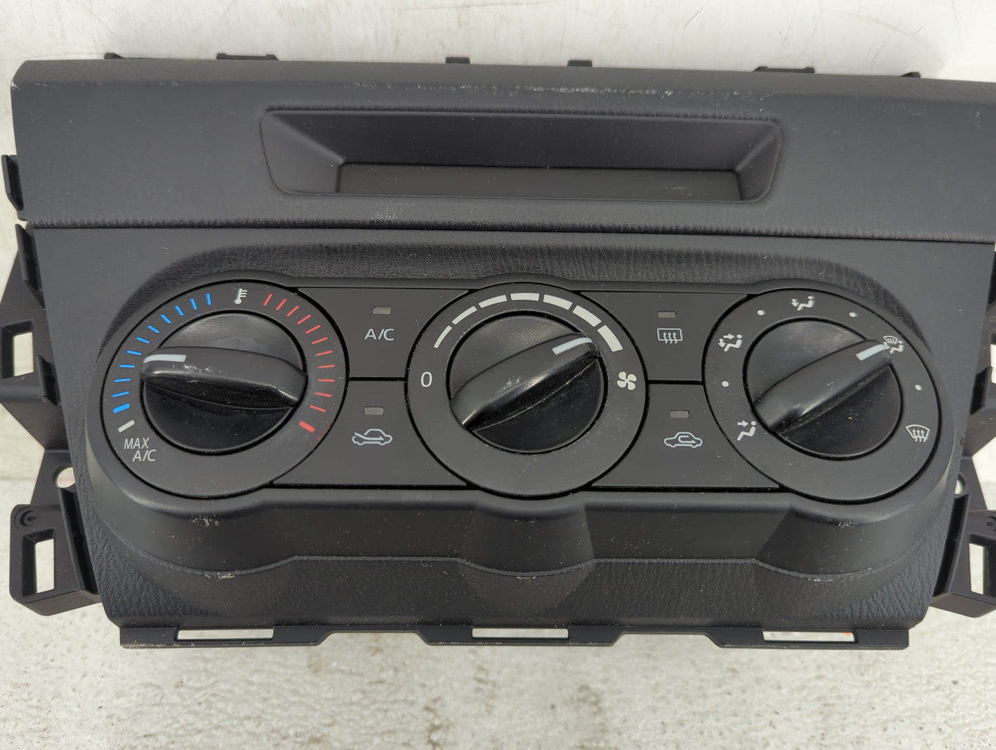 2014 Mazda Mazda3 Climate Control Module Temperature AC/Heater Replacement P/N:BHN1 060957, 060090 Fits Fits 2015 2016 OEM U