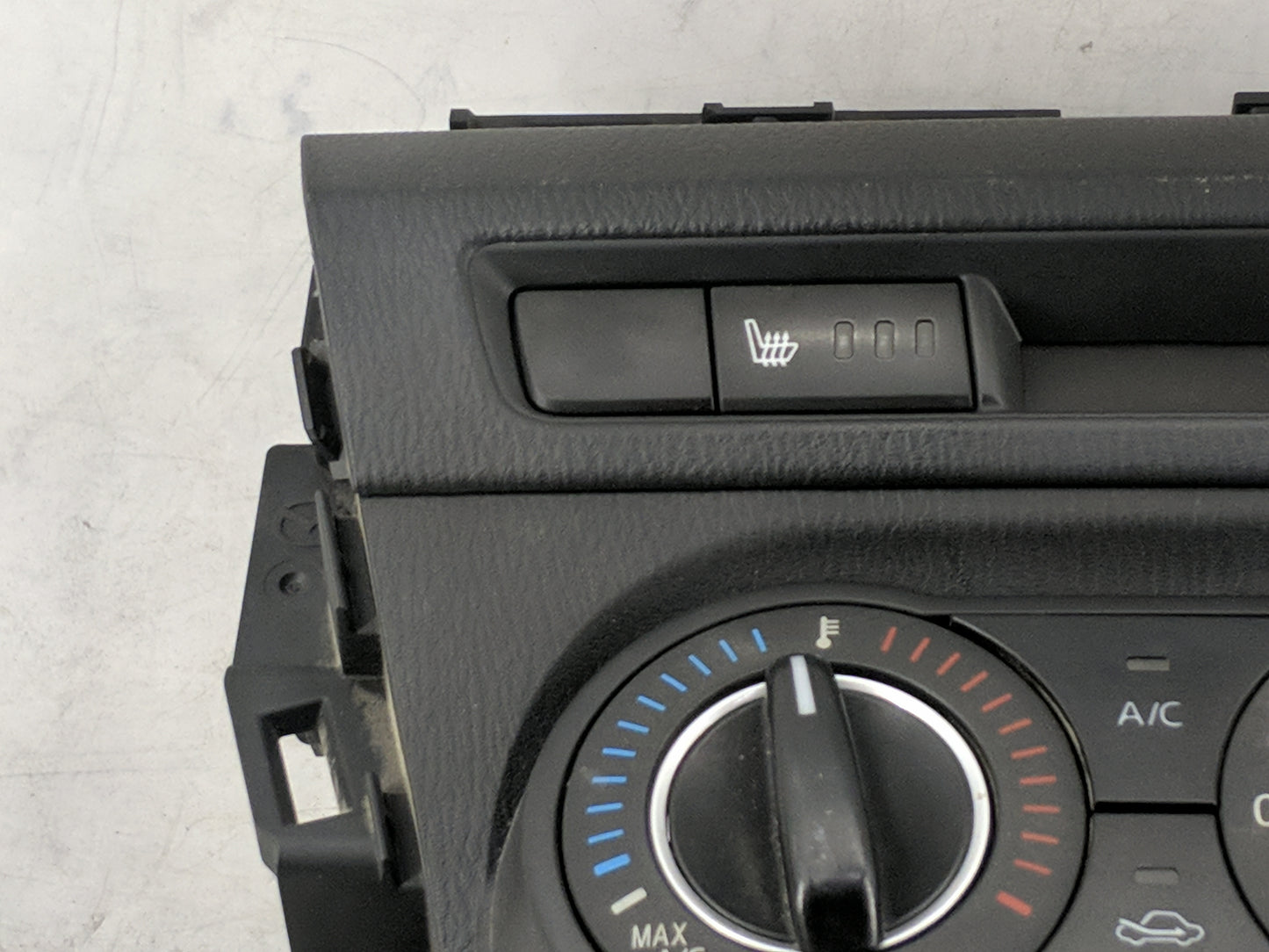 2014 Mazda Mazda3 Climate Control Module Temperature AC/Heater Replacement P/N:BHP3 61 190B BHN2 Fits Fits 2015 2016 OEM Use