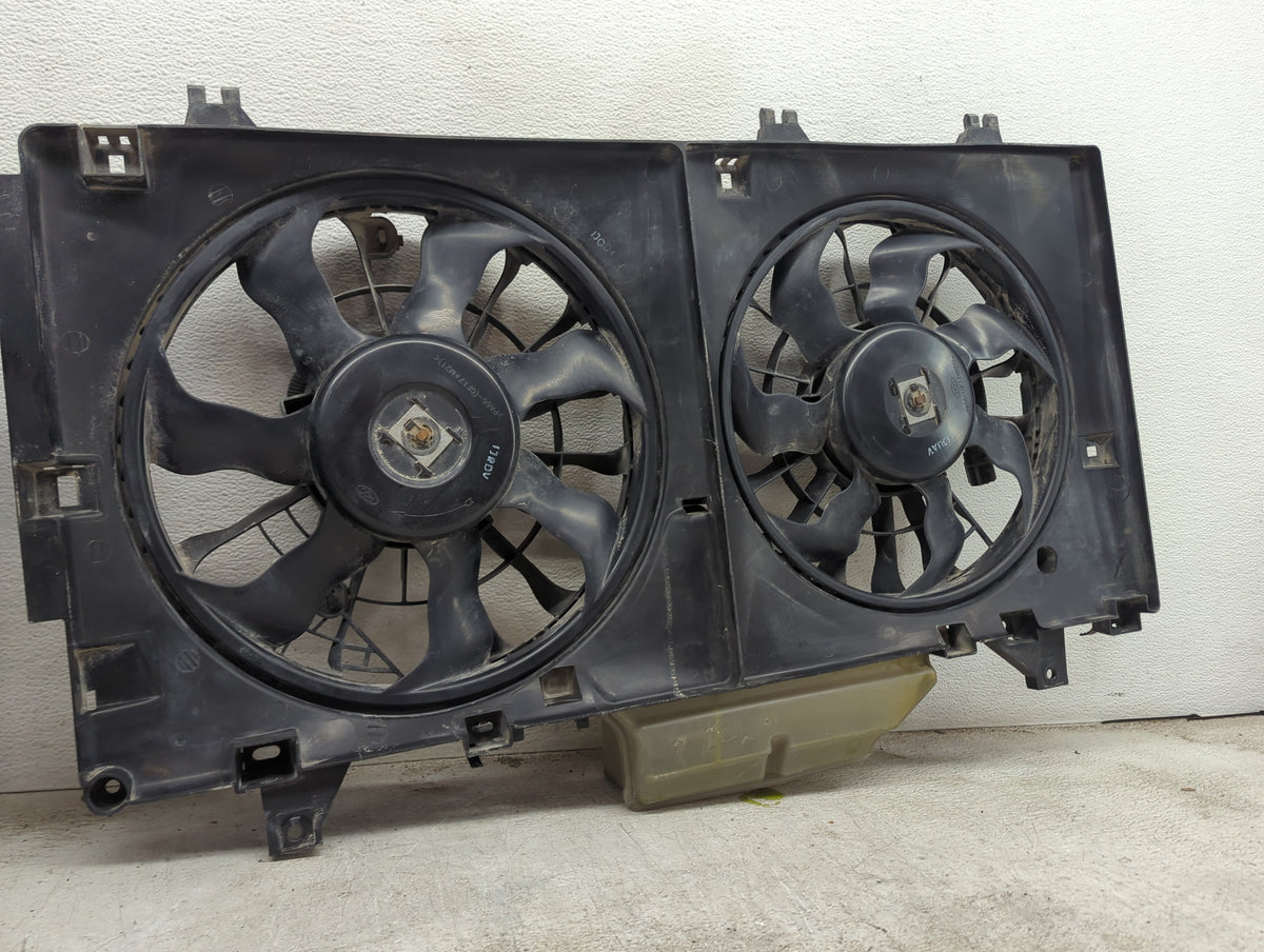 2014 Mazda Mazda3 Electric Radiator Cooling Fan Motor Assembly P/N:A005450 A005449 Fits Fits 2015 2016 2017 2018 OEM Used Au