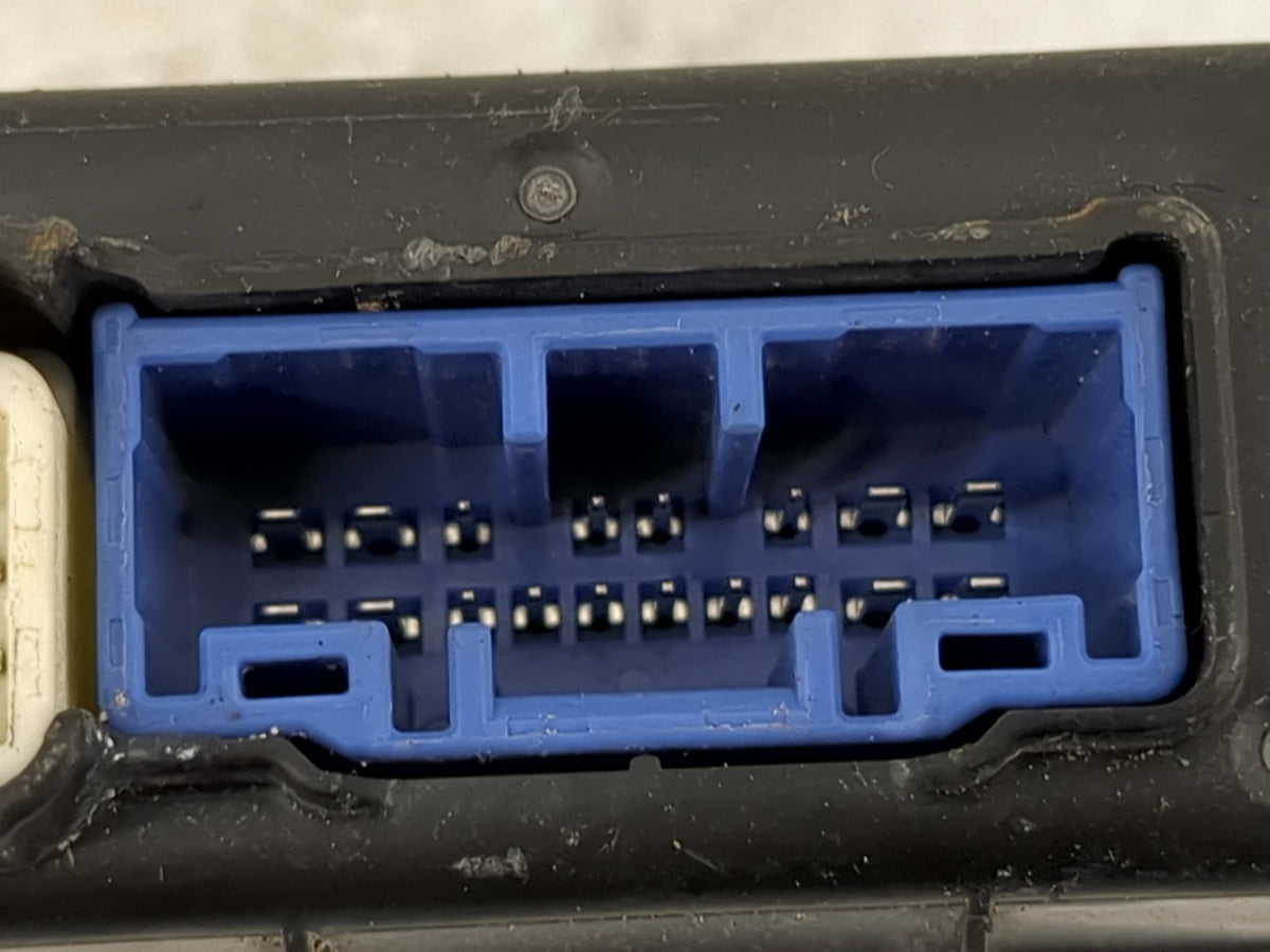 2014 Mazda Mazda3 Body Control Module Bcm - Oemusedautoparts1.com