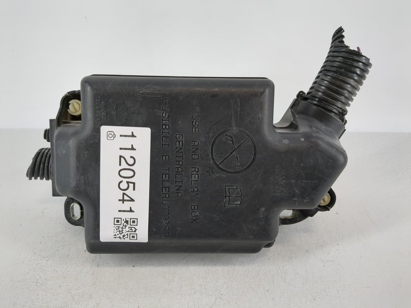 2014 Mercedes-Benz 500 K Fusebox Fuse Box Panel Relay Module P/N:51890355 Fits OEM Used Auto Parts - Oemusedautoparts1.com