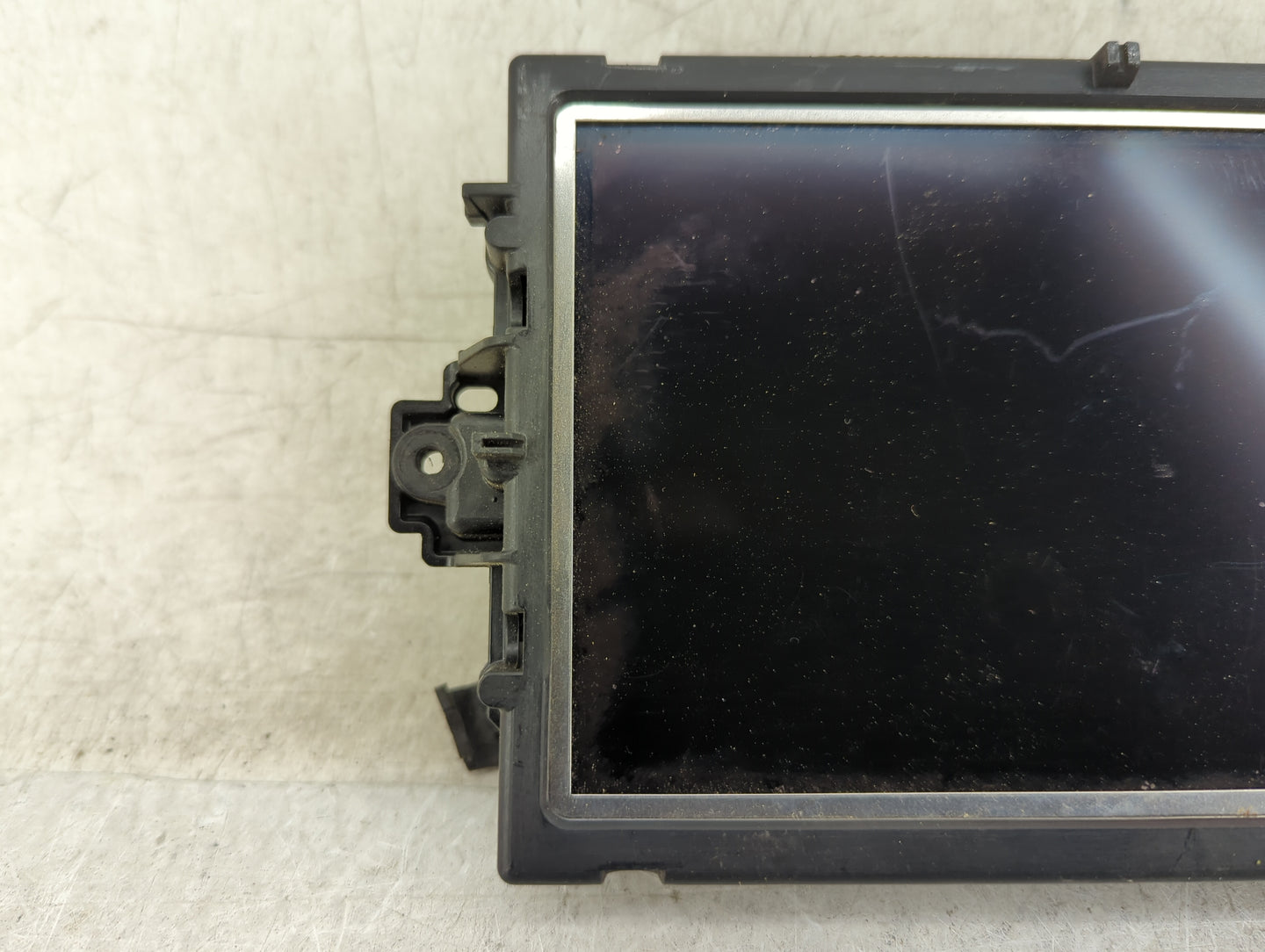 Mercedes-benz C-class Information Display Screen - Oemusedautoparts1.com