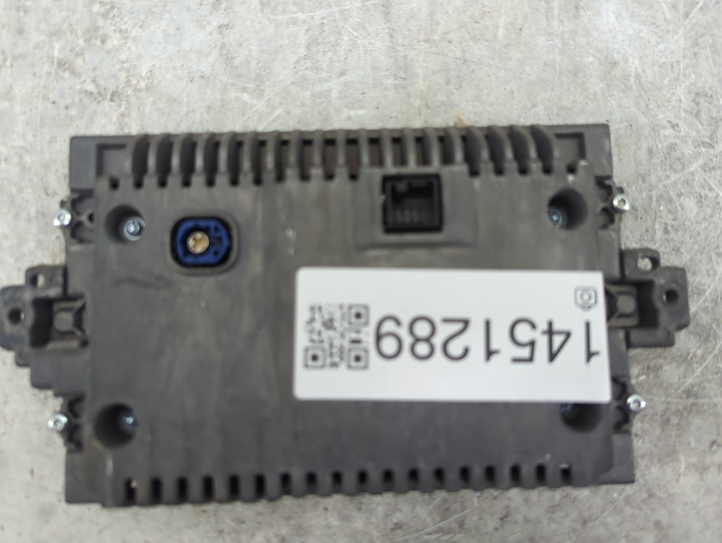 Mercedes-benz C-class Information Display Screen - Oemusedautoparts1.com