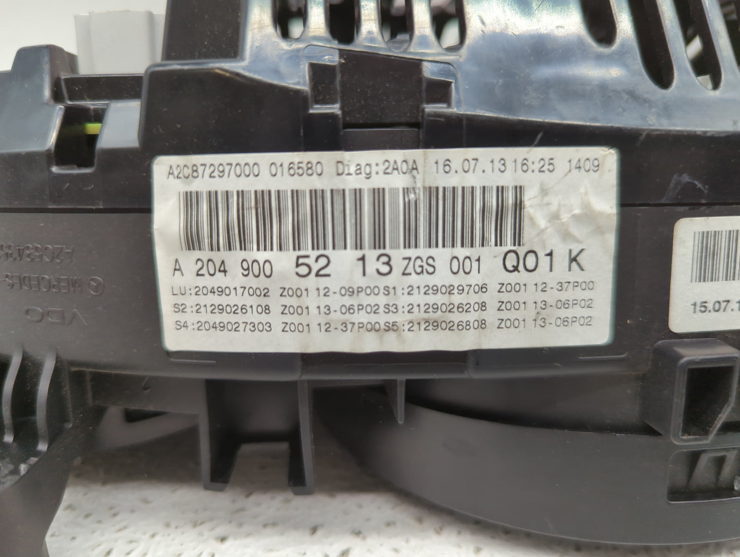 2014 Mercedes-Benz C-Class Instrument Cluster Speedometer Gauges P/N:A2049005213 A2C87297000 Miles:98K Fits OEM Used Auto Pa