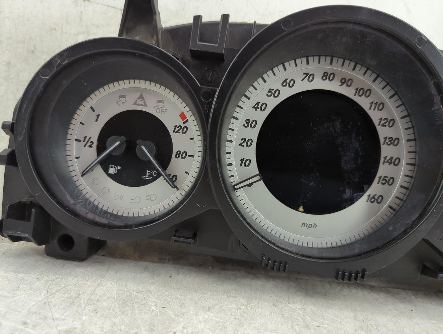 2014 Mercedes-Benz C-Class Instrument Cluster Speedometer Gauges P/N:A2049005213 A2C53435305, A2C87297000 Miles:57K Fits OEM