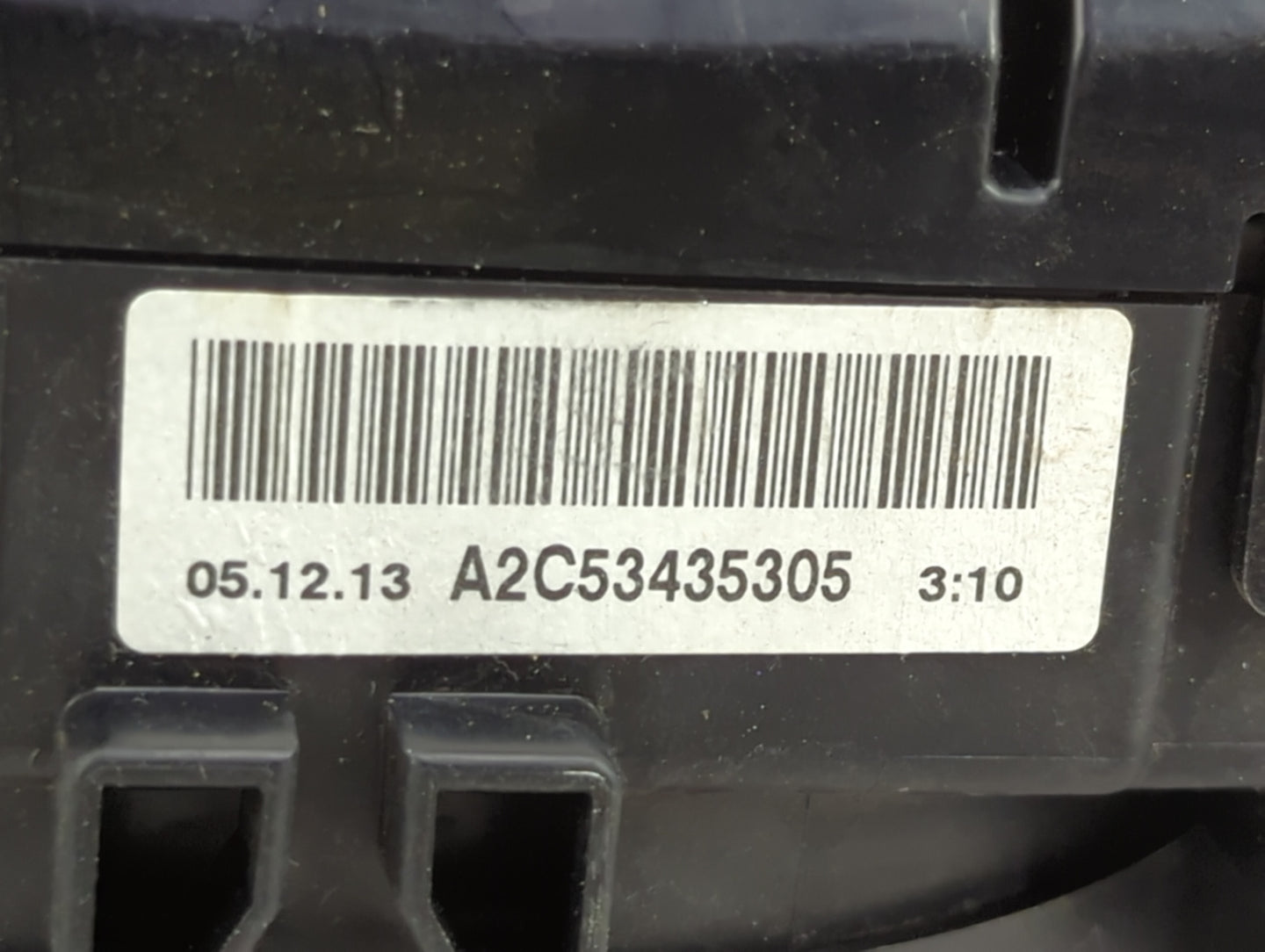 2014 Mercedes-Benz C-Class Instrument Cluster Speedometer Gauges P/N:A2049005213 A2C53435305, A2C87297000 Miles:57K Fits OEM