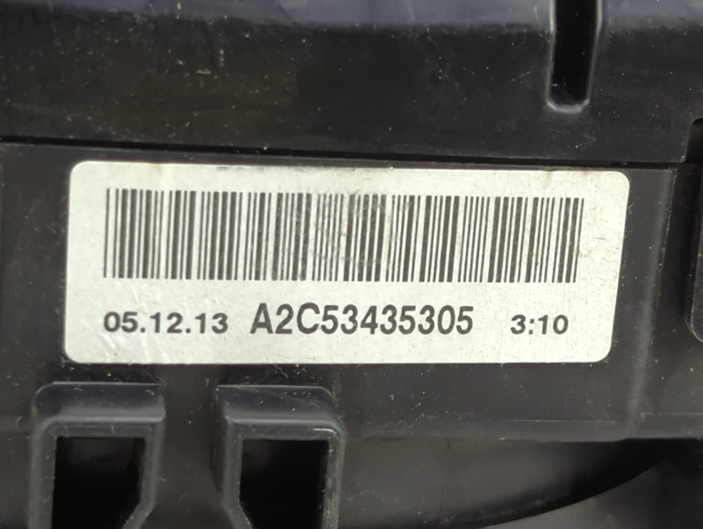 2014 Mercedes-Benz C-Class Instrument Cluster Speedometer Gauges P/N:A2049005213 A2C53435305, A2C87297000 Miles:57K Fits OEM