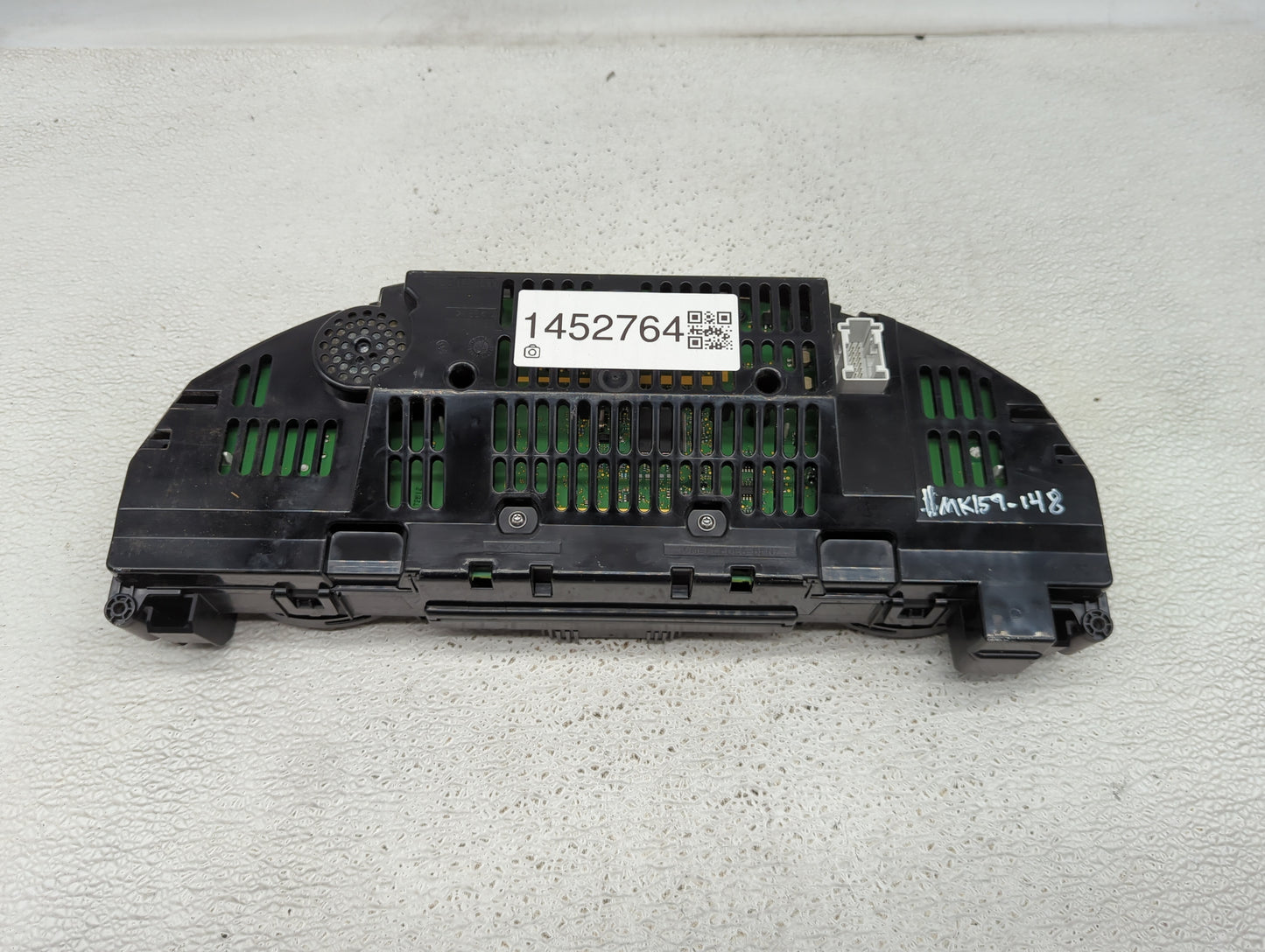 2014 Mercedes-Benz C-Class Instrument Cluster Speedometer Gauges P/N:A2049005213 A2087297000 Fits OEM Used Auto Parts - Oemu