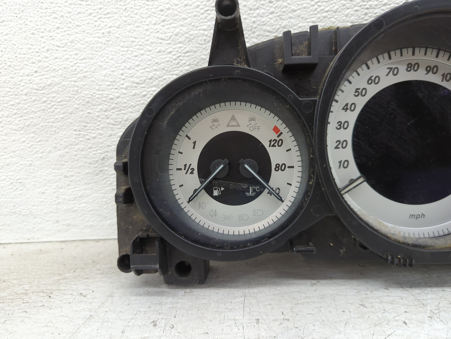 2014 Mercedes-Benz C-Class Instrument Cluster Speedometer Gauges P/N:A2049005213 A2C87297000 Miles:67K Fits OEM Used Auto Pa