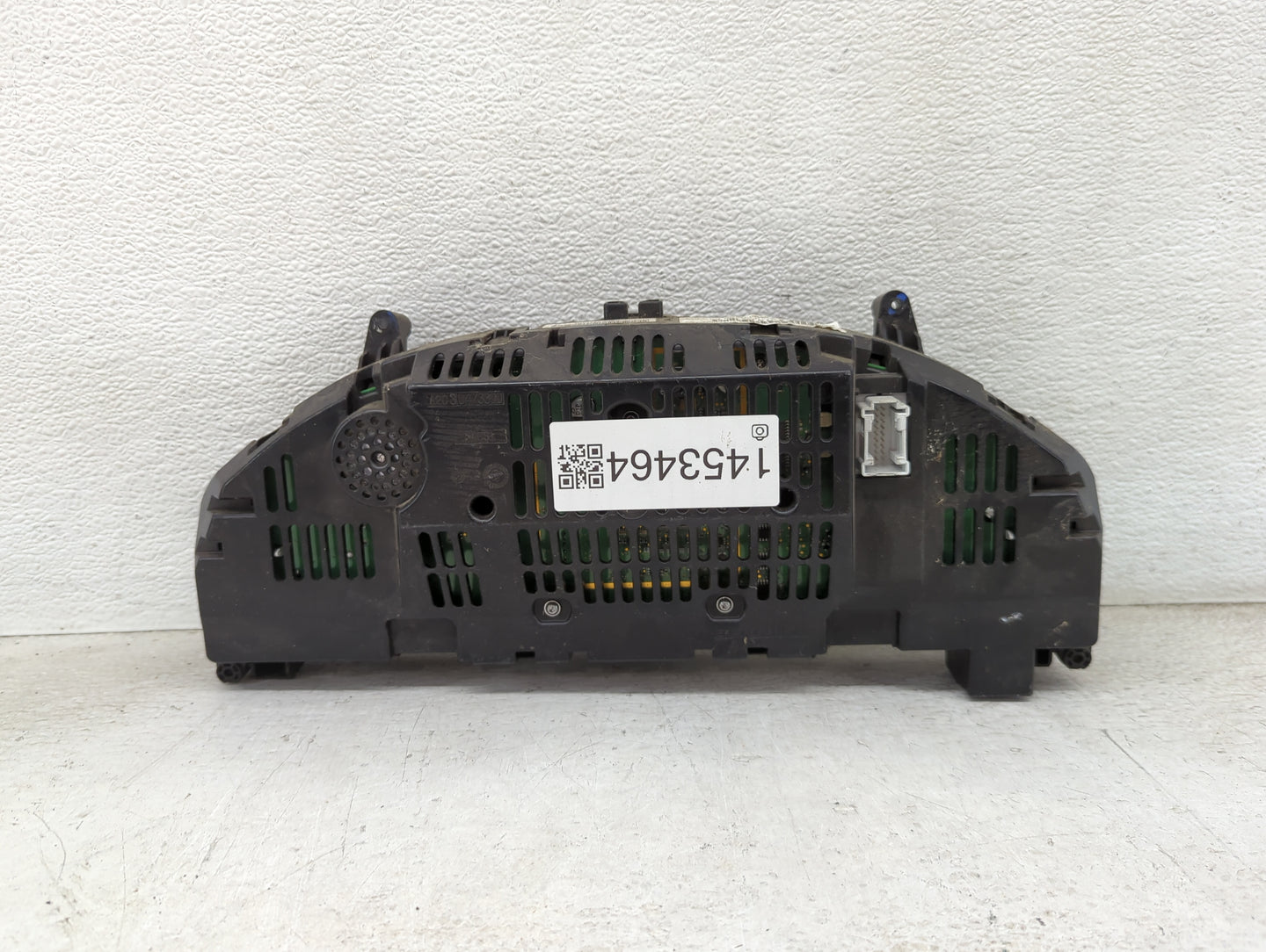 2014 Mercedes-Benz C-Class Instrument Cluster Speedometer Gauges P/N:A2049005213 A2C87297000 Miles:67K Fits OEM Used Auto Pa