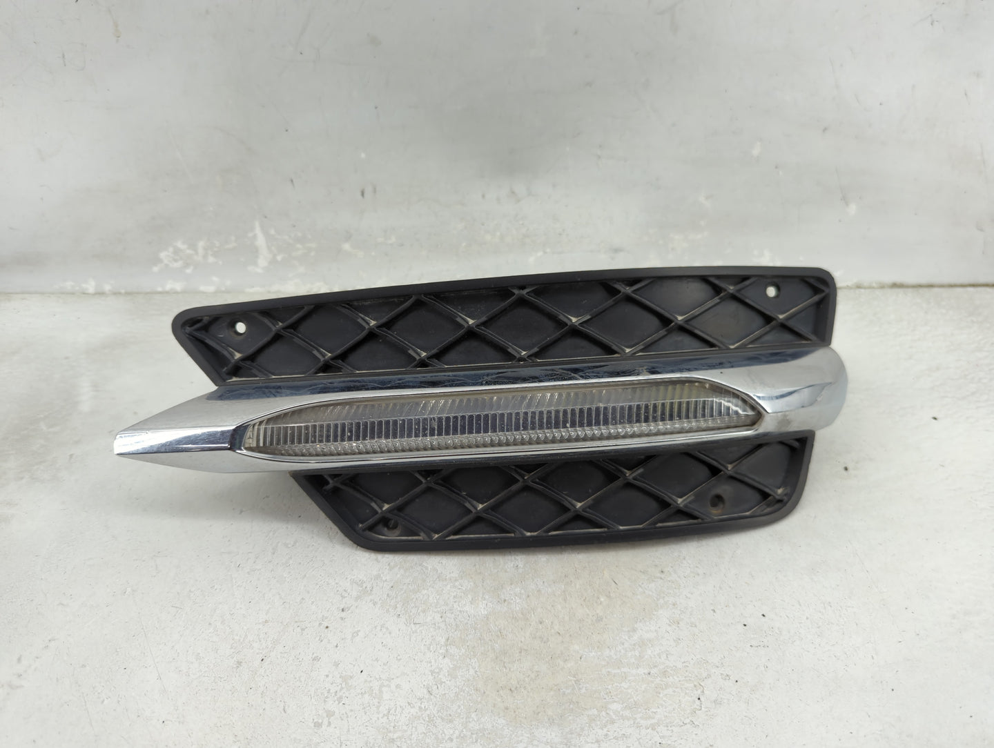Mercedes-benz C-class Driver Left Oem Front Light Lamp Black - Oemusedautoparts1.com