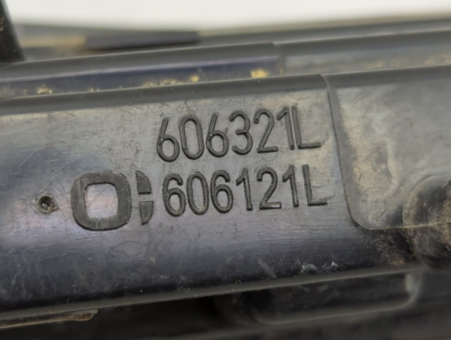 Mercedes-benz C-class Driver Left Oem Front Light Lamp Black 1454477 - Oemusedautoparts1.com