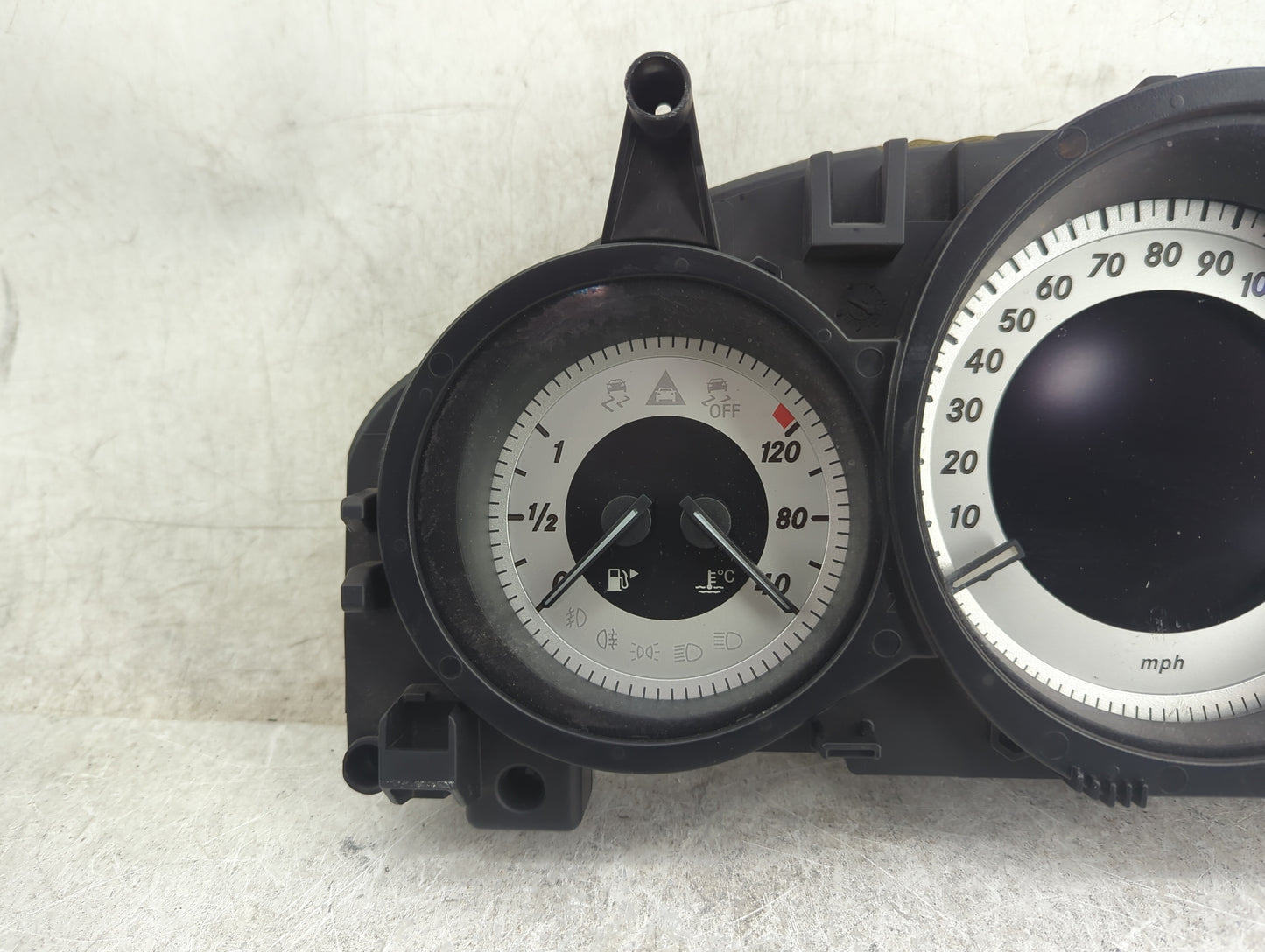2014 Mercedes-Benz C-Class Instrument Cluster Speedometer Gauges P/N:A2049005213 A2C53435305, A2C87297000 Miles:99K Fits OEM