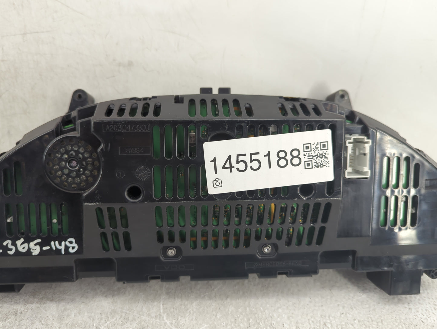 2014 Mercedes-Benz C-Class Instrument Cluster Speedometer Gauges P/N:A2049005213 A2C53435305, A2C87297000 Miles:99K Fits OEM