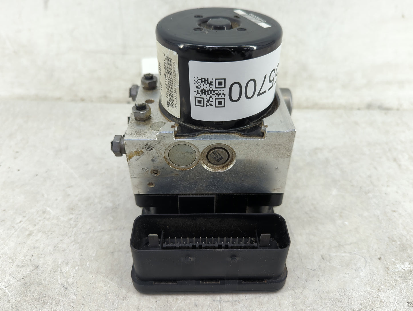 2014 Mercedes-Benz C-Class ABS Pump Control Module Replacement P/N:A1724314212 10.0212-0822.4 Fits Fits 2013 2015 OEM Used A