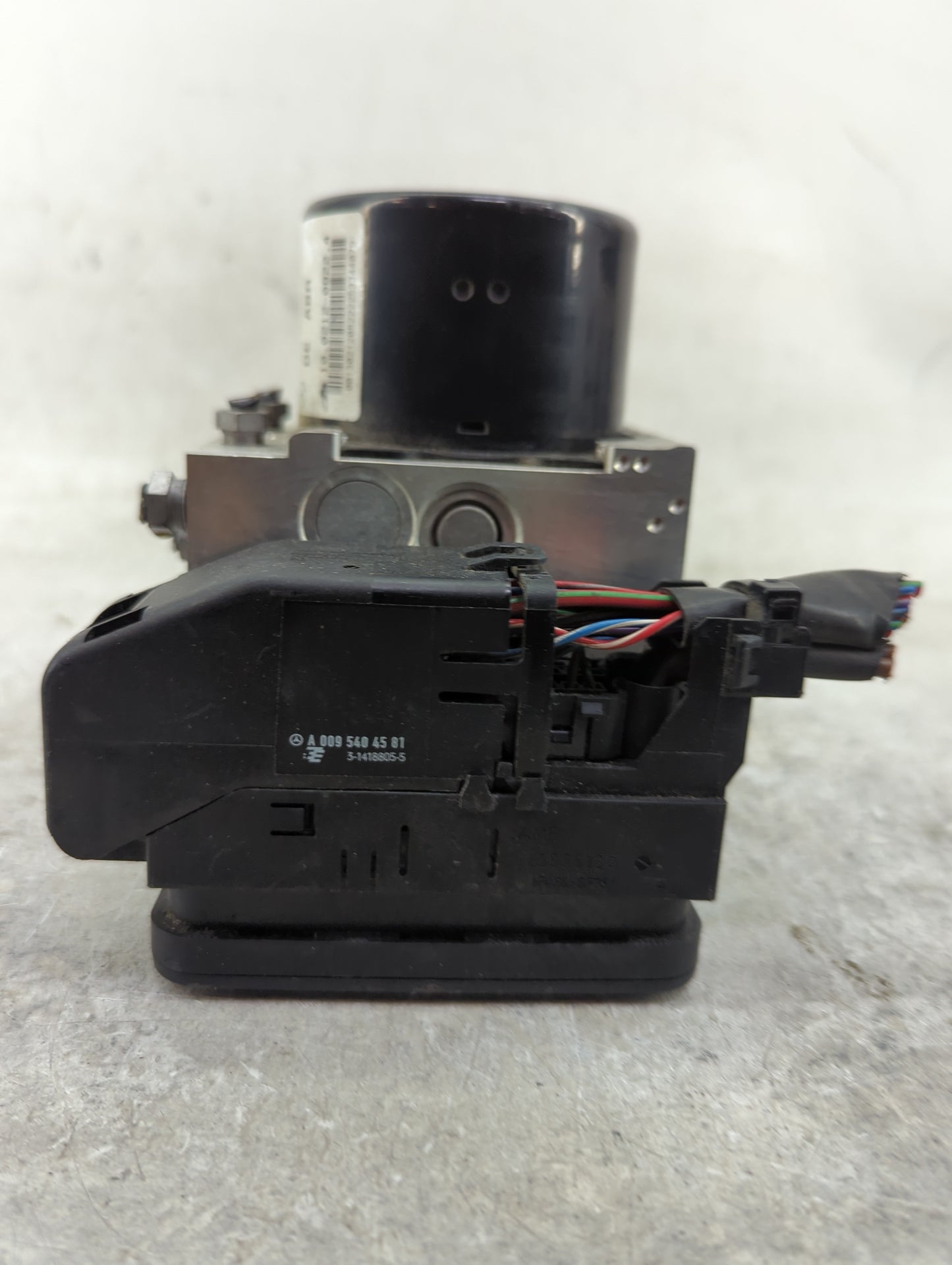 2014 Mercedes-Benz C-Class ABS Pump Control Module Replacement P/N:A1724314212 10021209224, A0095404581 Fits Fits 2013 2015 