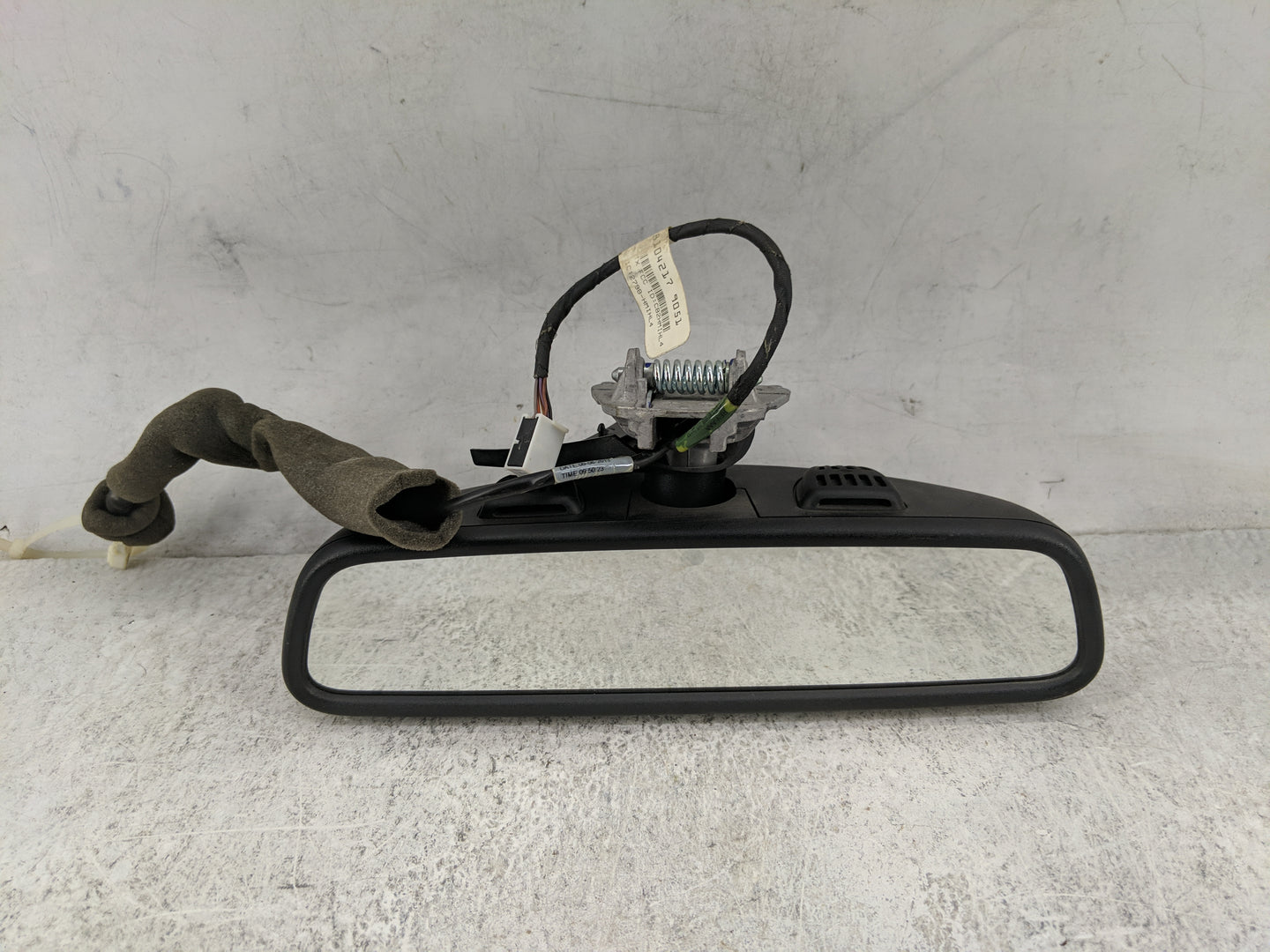 2014 Mercedes-Benz C-Class Interior Rear View Mirror Replacement OEM P/N:026530 GNTX-822 Fits OEM Used Auto Parts - Oemuseda