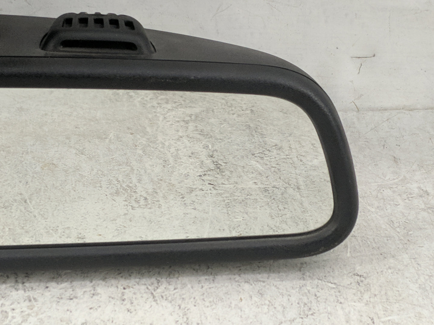 2014 Mercedes-Benz C-Class Interior Rear View Mirror Replacement OEM P/N:026530 GNTX-822 Fits OEM Used Auto Parts - Oemuseda
