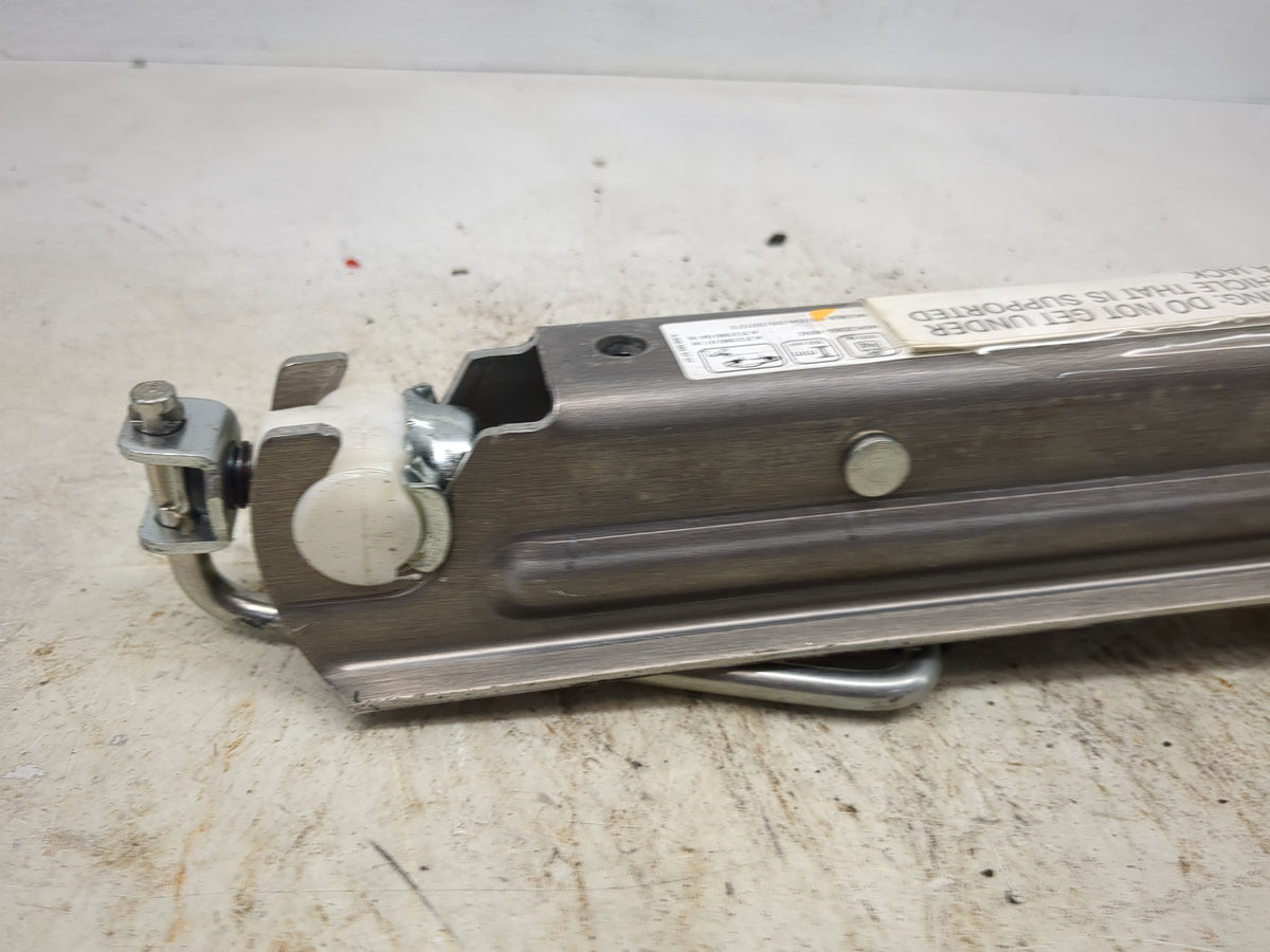2014 Mercedes-benz C-class Spare Scissor Car Jack - Oemusedautoparts1.com