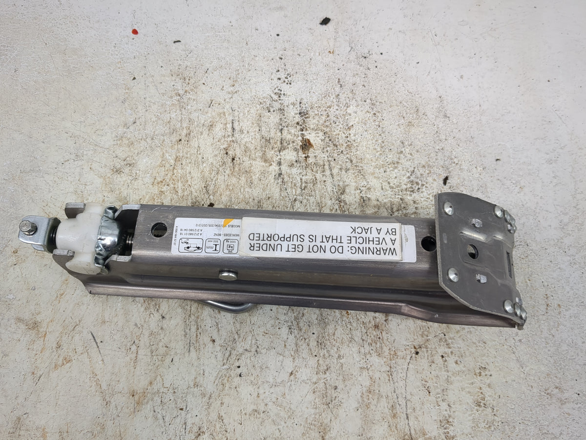 2014 Mercedes-benz C-class Spare Scissor Car Jack - Oemusedautoparts1.com