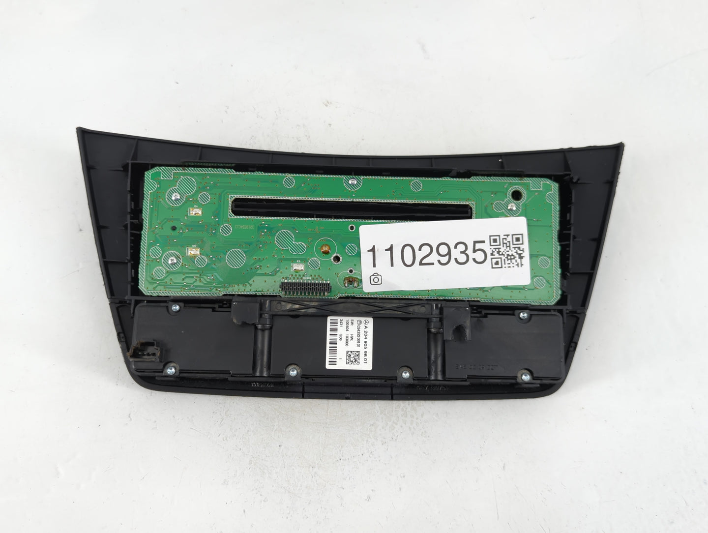 2011-2014 Mercedes-Benz C250 Radio AM FM Cd Player Receiver Replacement P/N:A 204 905 96 01 Fits OEM Used Auto Parts - Oemus