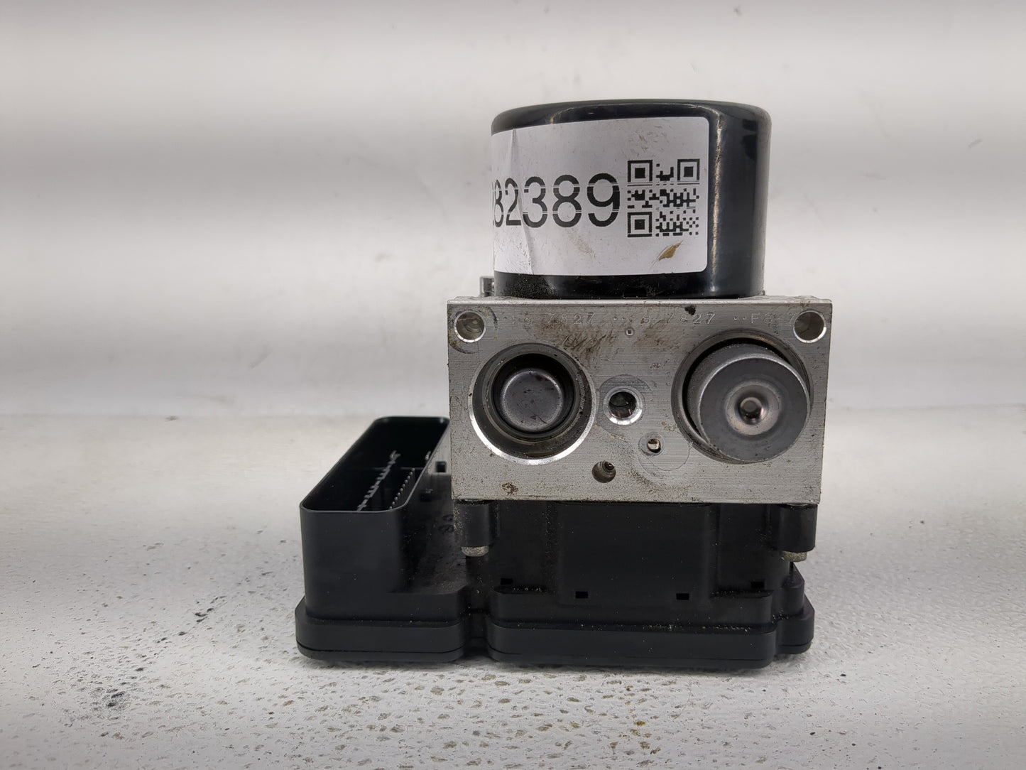 2013-2015 Mercedes-Benz C250 ABS Pump Control Module Replacement P/N:10.0212 - 0822 A 172 431 42 12 Fits Fits 2013 2014 2015