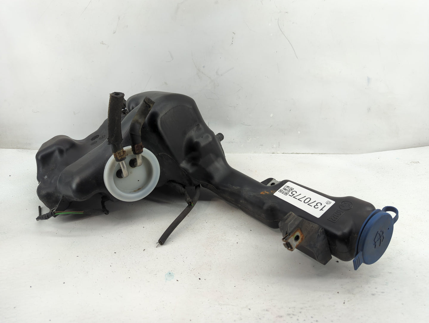 2010 Mercedes-benz C250 Windshield Washer Fluid Reservoir Bottle Oem - Oemusedautoparts1.com