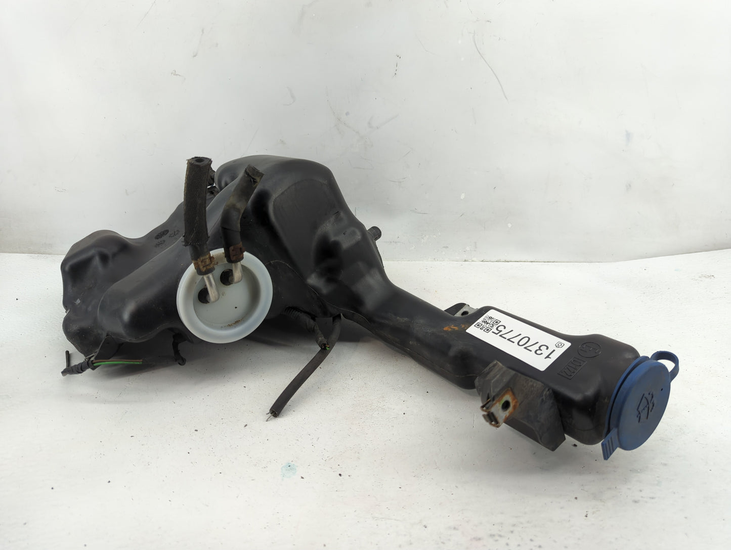 2010 Mercedes-benz C250 Windshield Washer Fluid Reservoir Bottle Oem - Oemusedautoparts1.com