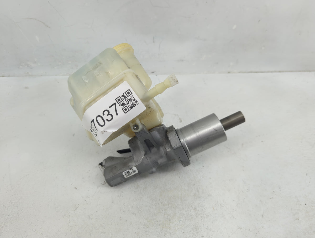 2010-2015 Mercedes-benz C250 Brake Master Cylinder - Oemusedautoparts1.com