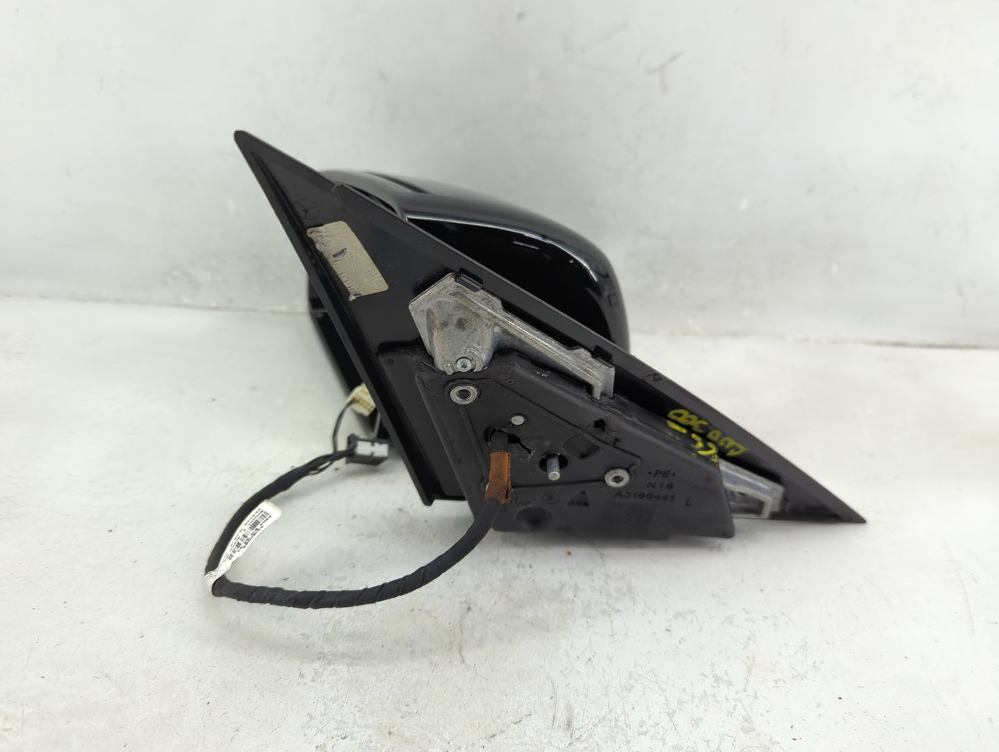 2012-2014 Mercedes-Benz C250 Driver Side View Mirror - Left Door Mirror OEM Used - Oemusedautoparts1.com