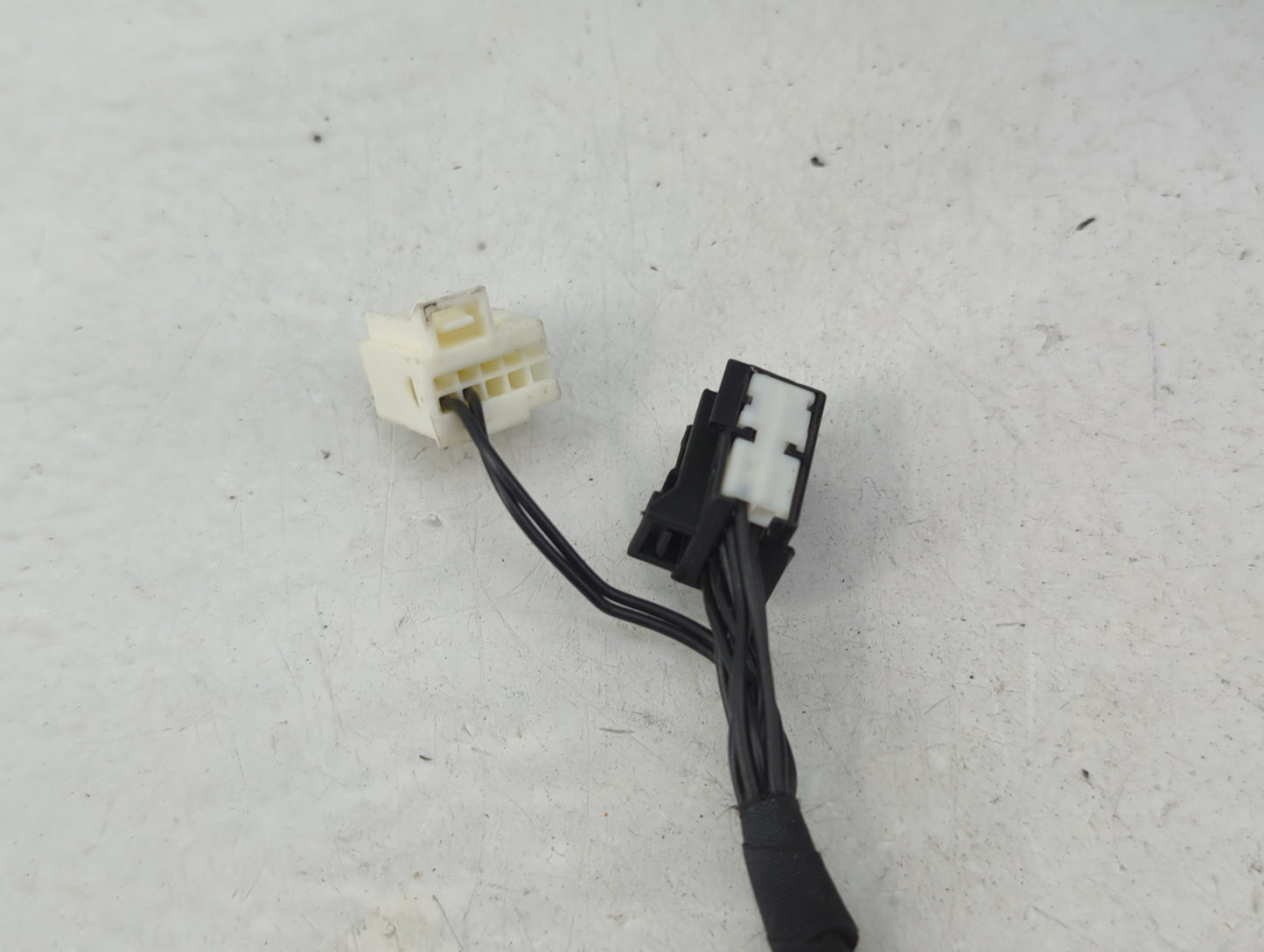 2012-2014 Mercedes-Benz C250 Driver Side View Mirror - Left Door Mirror OEM Used - Oemusedautoparts1.com
