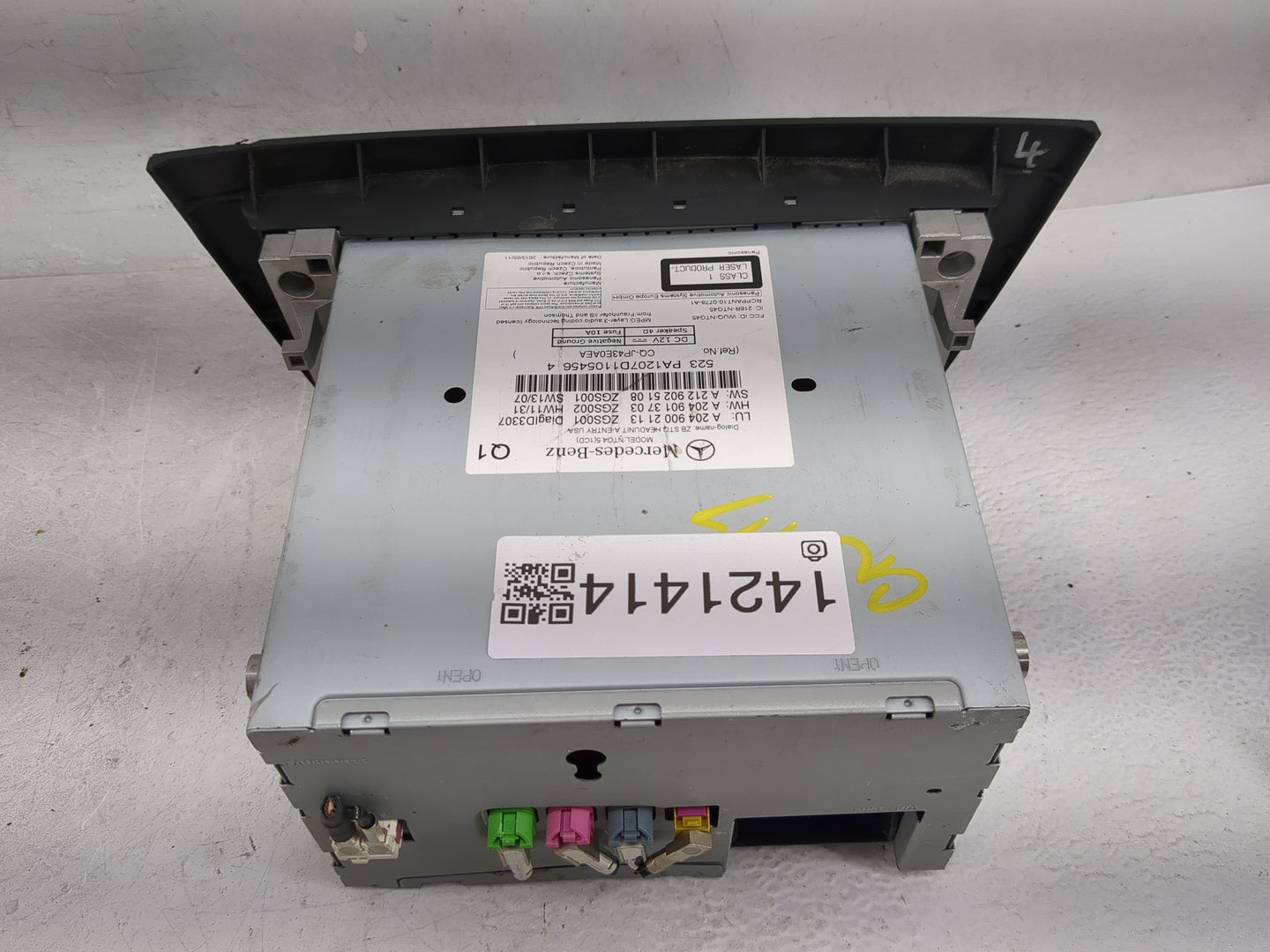 2014-2015 Mercedes-Benz C250 Radio AM FM Cd Player Receiver Replacement P/N:A 204 900 21 13 Fits Fits 2014 2015 OEM Used Aut