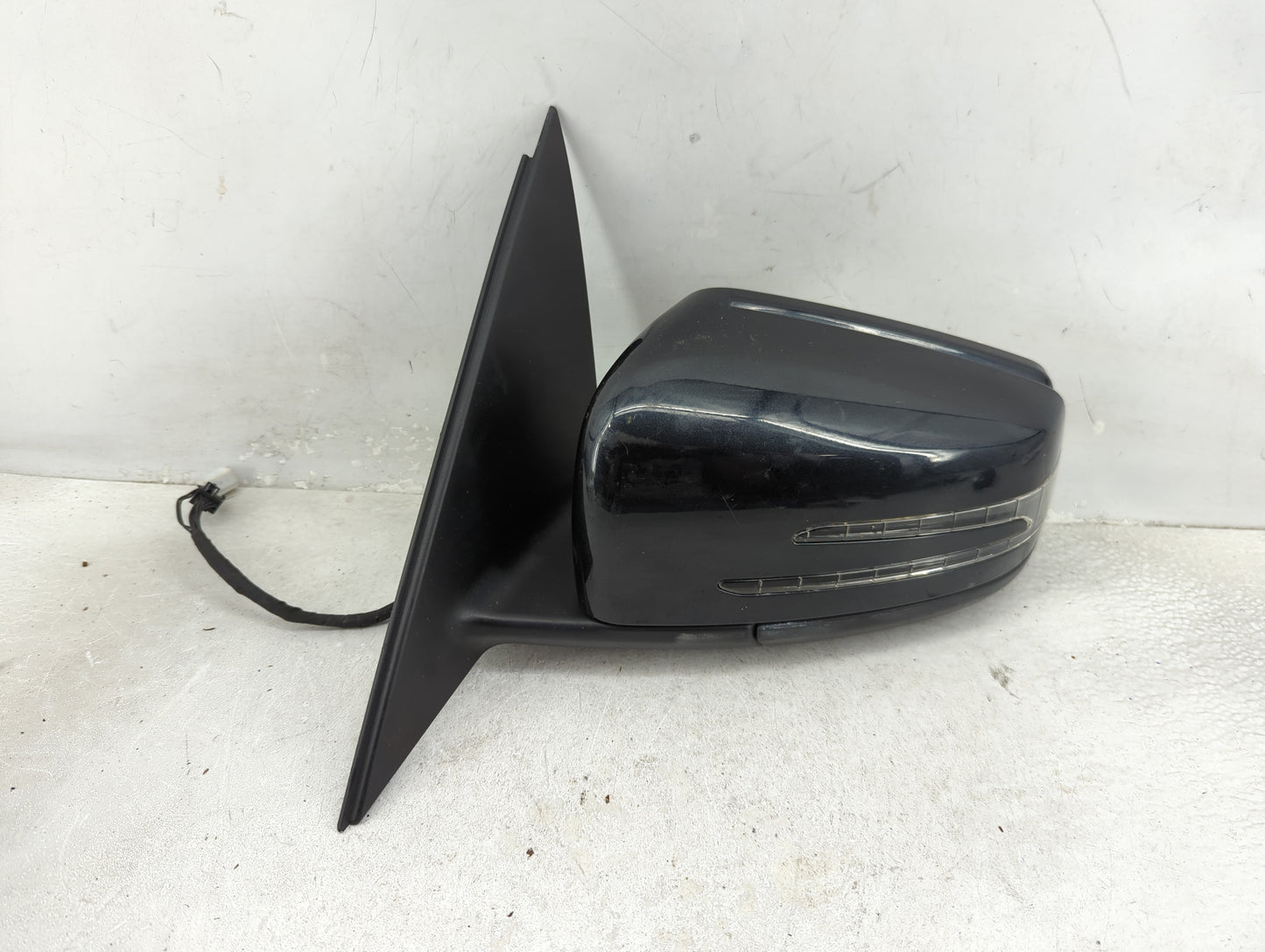 2012-2014 Mercedes-Benz C250 Driver Side View Mirror - Left Door Mirror OEM Used - Oemusedautoparts1.com