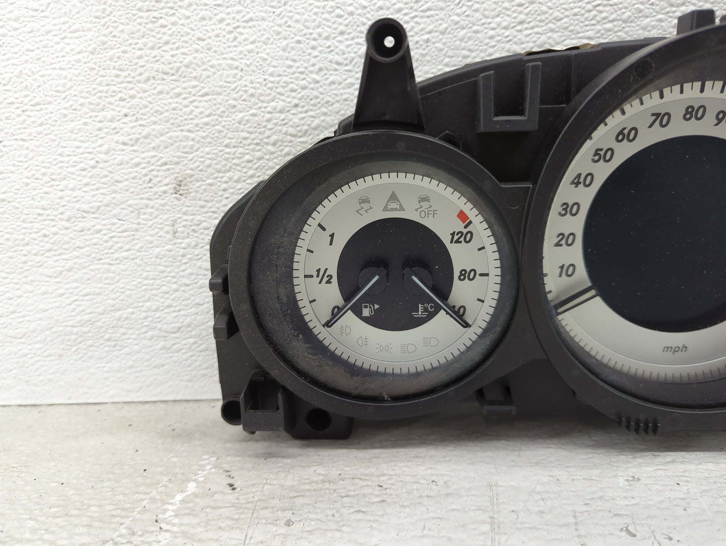 2014 Mercedes-Benz C250 Instrument Cluster Speedometer Gauges P/N:A2049005213 Miles: Fits OEM Used Auto Parts - Oemusedautop