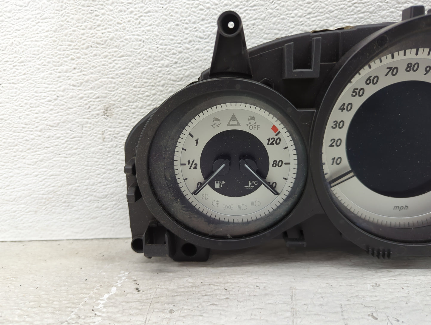2014 Mercedes-Benz C250 Instrument Cluster Speedometer Gauges P/N:A2049005213 Miles: Fits OEM Used Auto Parts - Oemusedautop