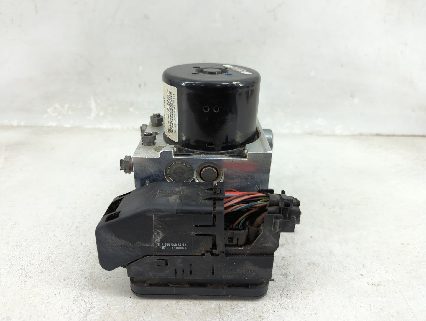 2013-2015 Mercedes-Benz C250 ABS Pump Control Module Replacement P/N:A 172 431 42 12 Fits Fits 2013 2014 2015 OEM Used Auto 