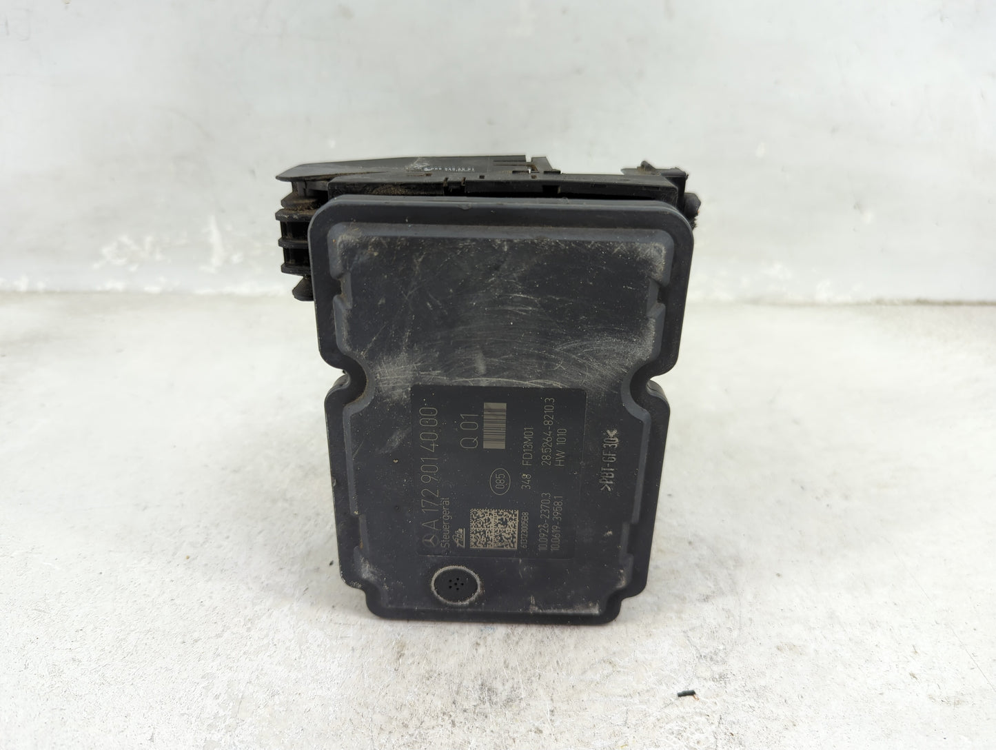2013-2015 Mercedes-Benz C250 ABS Pump Control Module Replacement P/N:A 172 431 42 12 Fits Fits 2013 2014 2015 OEM Used Auto 