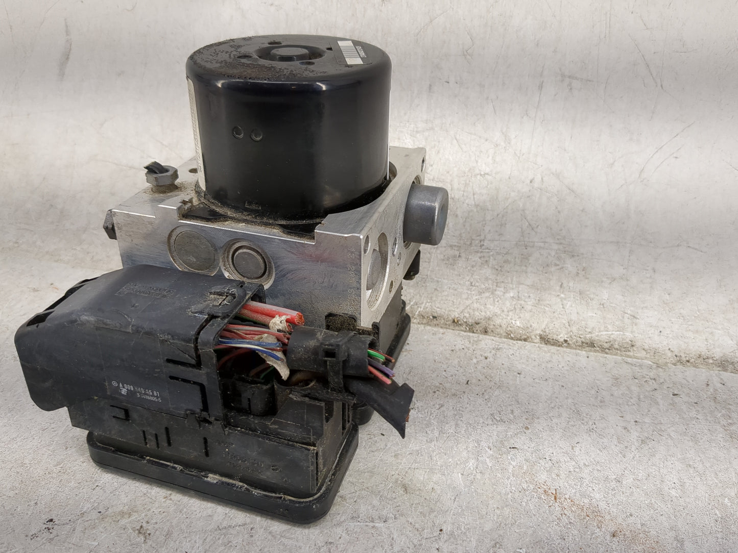 2013-2015 Mercedes-Benz C250 ABS Pump Control Module Replacement P/N:A 172 431 42 12 Fits Fits 2013 2014 2015 OEM Used Auto 