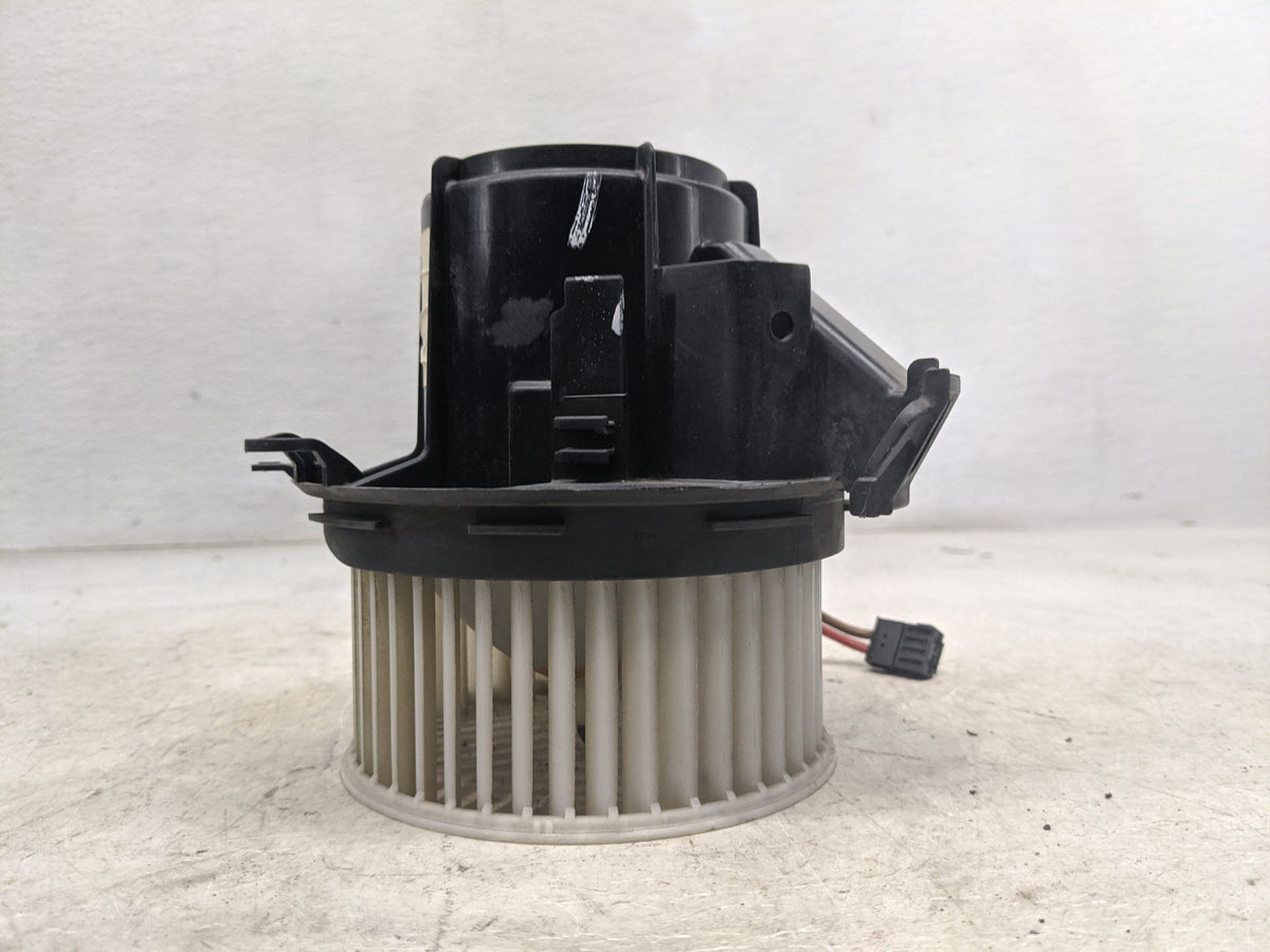 2011-2015 Mercedes-Benz C250 Heater AC Blower Motor Fits Fits 2011 2012 2013 2014 2015 2016 2017 2018 2019 2020 OEM Used Aut