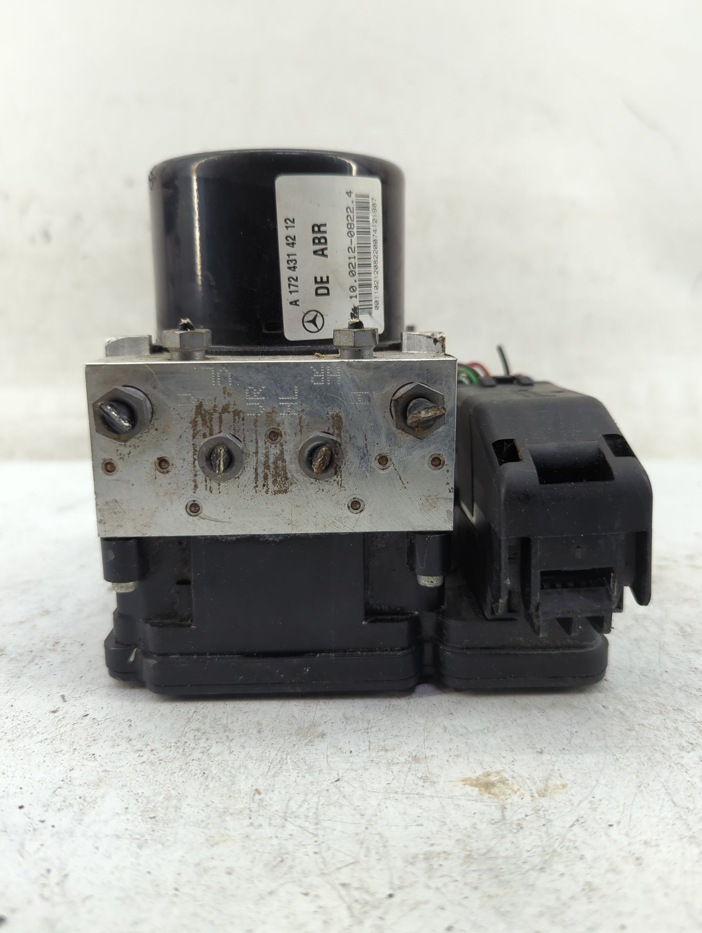 2013-2015 Mercedes-Benz C250 ABS Pump Control Module Replacement P/N:A 172 904 40 00 Fits Fits 2013 2014 2015 OEM Used Auto 
