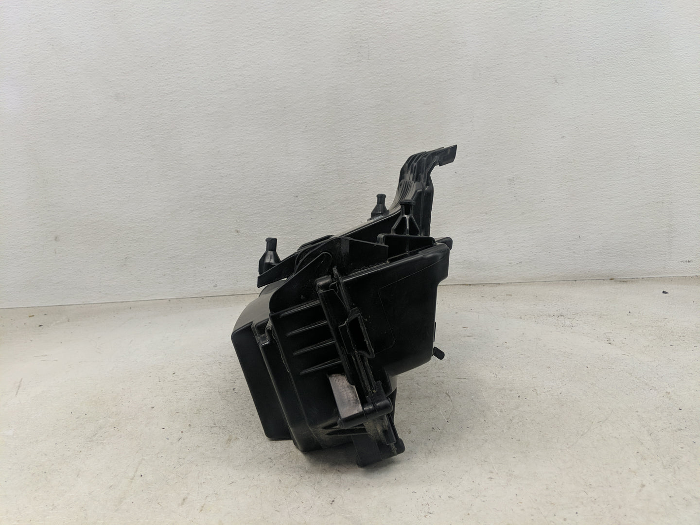 2012-2015 Mercedes-benz C250 Air Cleaner Intake-duct Hose Tube 1464780 - Oemusedautoparts1.com