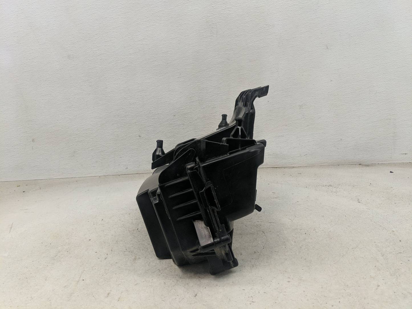 2012-2015 Mercedes-benz C250 Air Cleaner Intake-duct Hose Tube 1464780 - Oemusedautoparts1.com