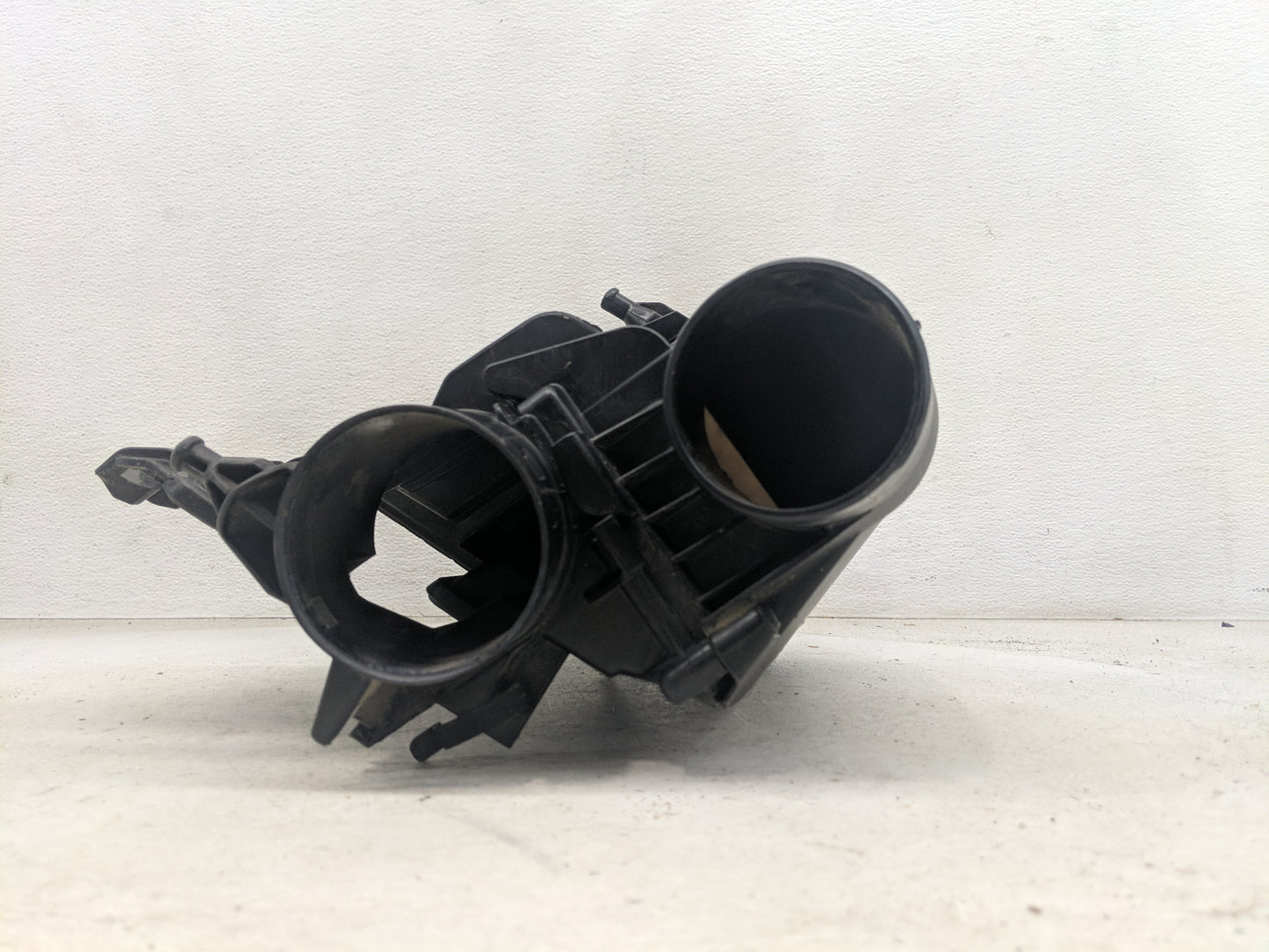 2012-2015 Mercedes-benz C250 Air Cleaner Intake-duct Hose Tube 1464780 - Oemusedautoparts1.com