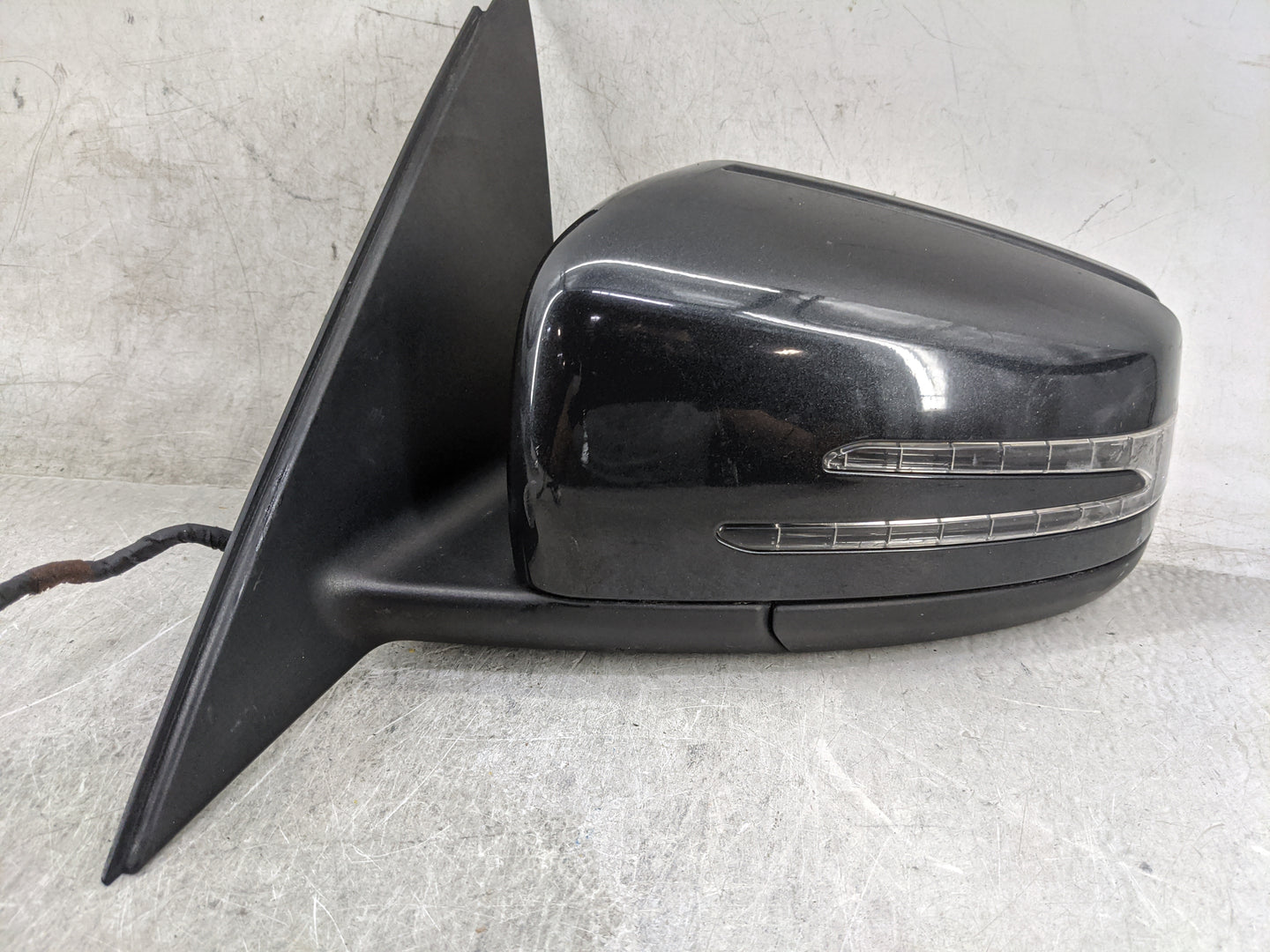 2012-2014 Mercedes-Benz C250 Driver Side View Mirror - Left Door Mirror OEM Used - Oemusedautoparts1.com